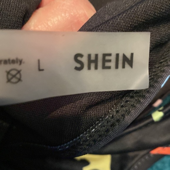 SHEIN work out top NWOT Size Large. - Picture 3 of 3